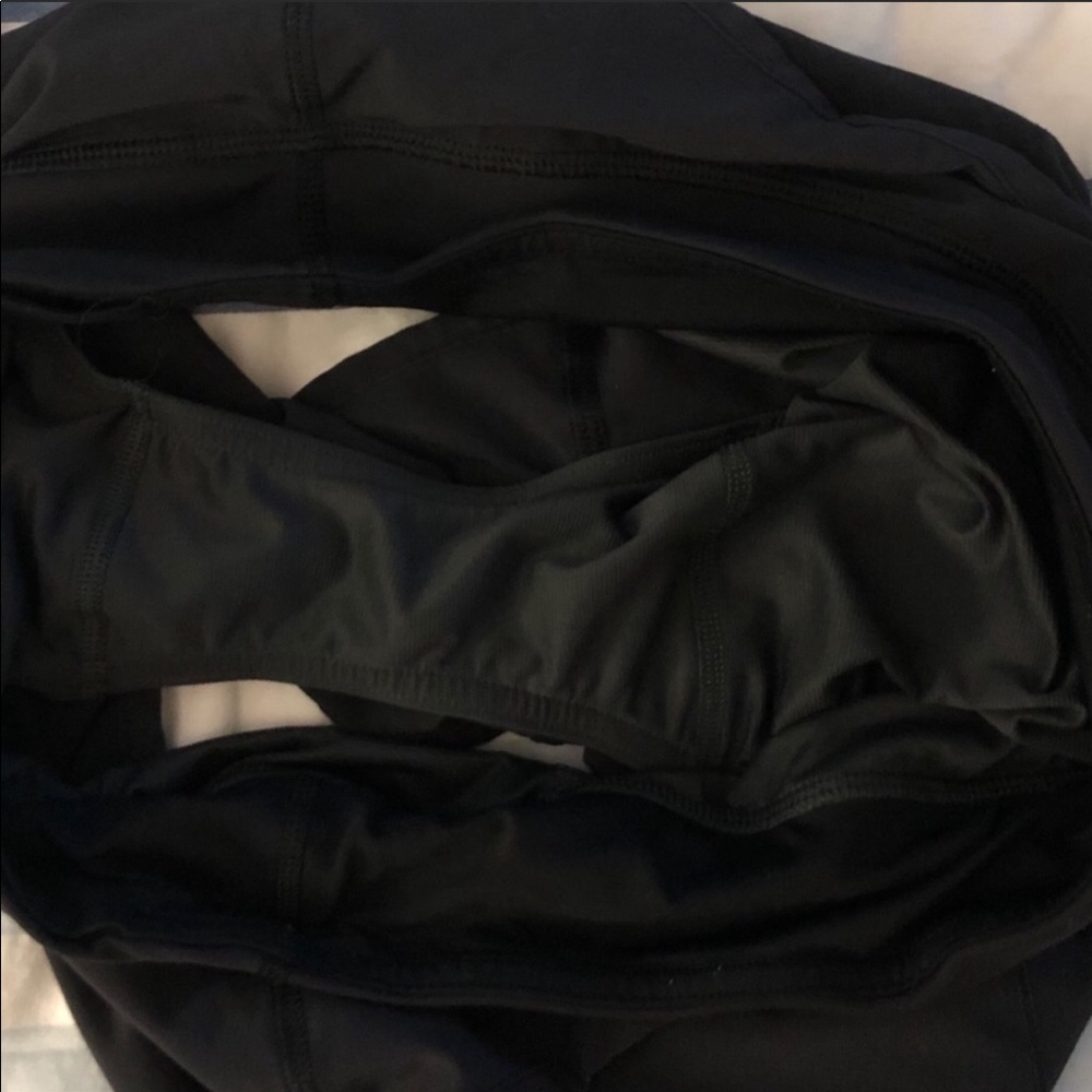 Lululemon barely worn speed shorts black & neon 6 - Picture 5 of 8